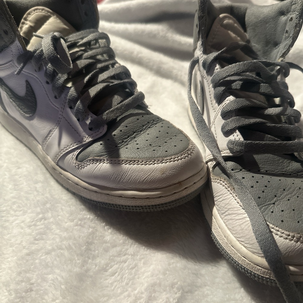 Nike Light Gray Sneakers
